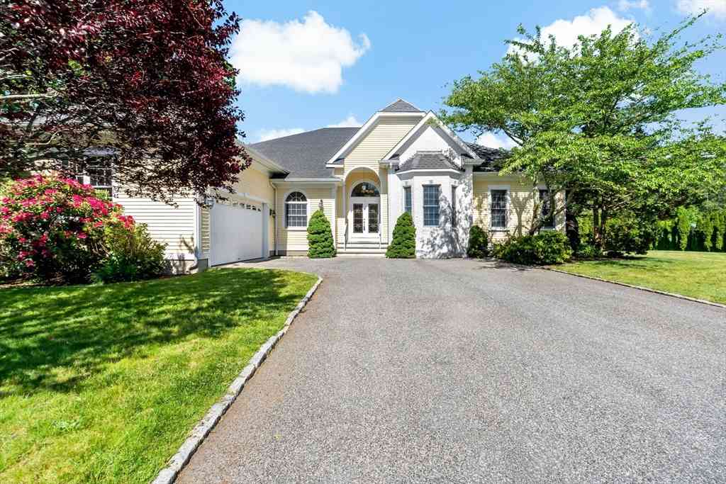 Homes For Sale - 19 Azalea Dr<br/> Dartmouth, MA 02747