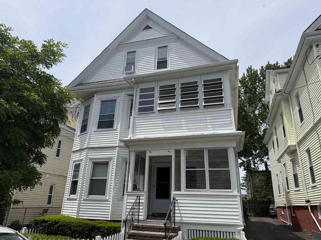 Homes For Rent - 58 Willow Ave #58A<br/> Somerville, MA 02144