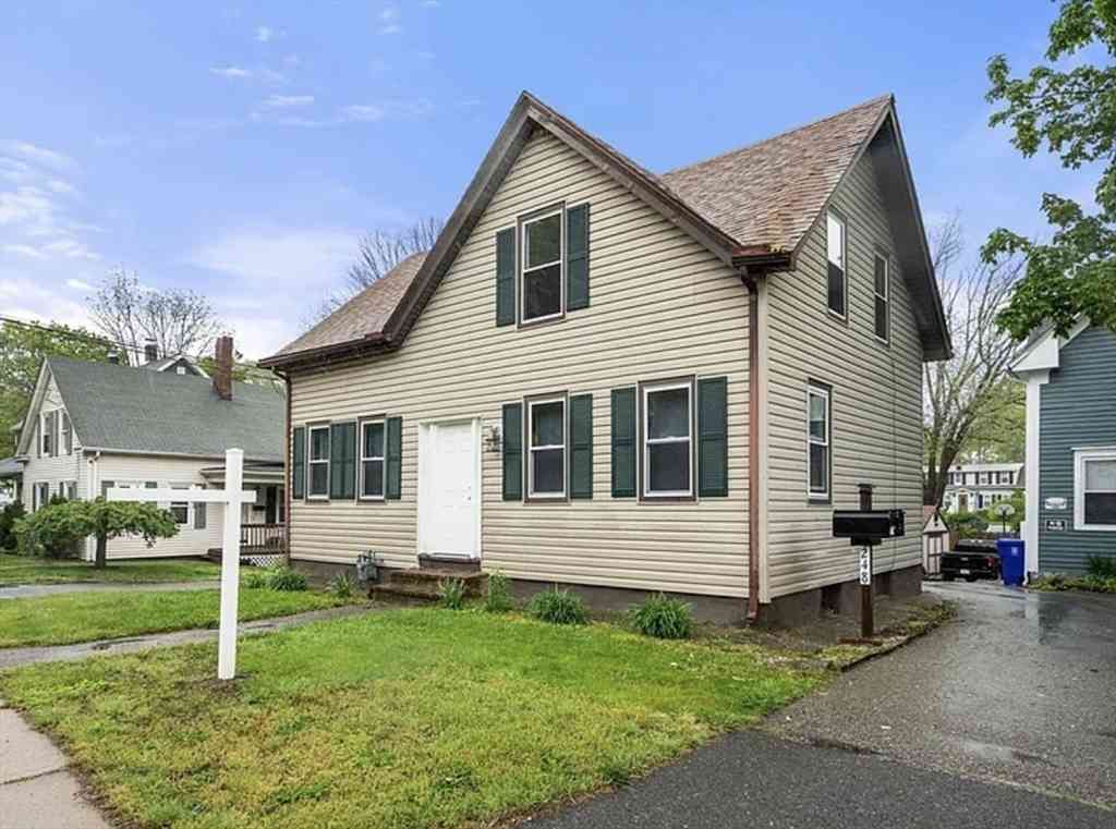Apartment For Rent - 248 Somerset Ave #1<br/> Taunton, MA 02780