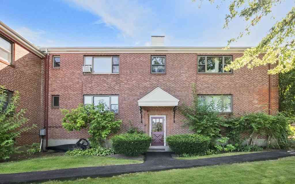 Condo For Rent - 85 Norwood Avenue #B<br/> Newton, MA 02459