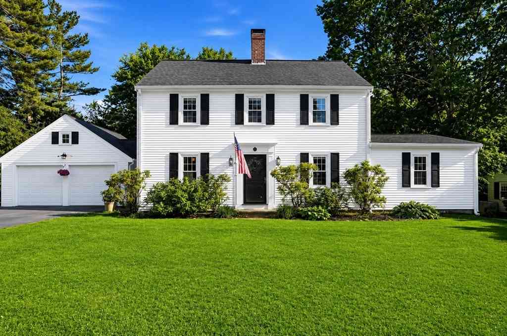 Homes For Sale - 14 Puritan Rd<br/> Plymouth County, Hingham, MA 02043