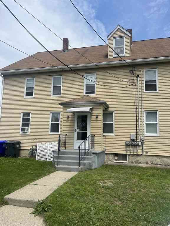 Apartment For Rent - 27 Meade Street #2<br/> Milford, MA 01757