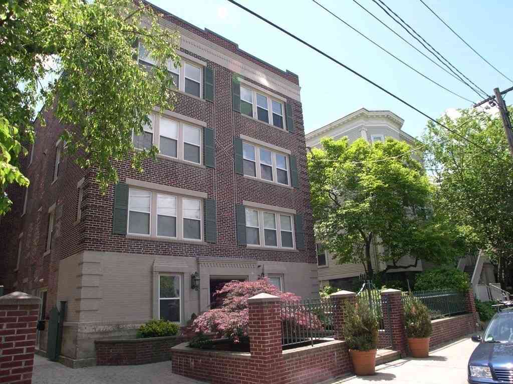 Apartment For Rent - 30 Upland Road #14<br/> Cambridge, MA 02140