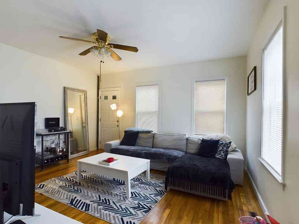 Apartment For Rent - 64 Trafford St #5<br/> Quincy, MA 02169