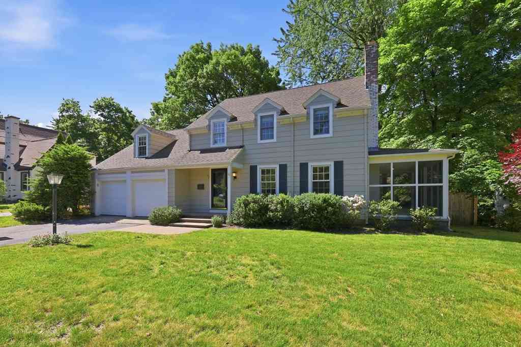 Homes For Sale - 77 Pleasantview Avenue<br/> Longmeadow, MA 01106