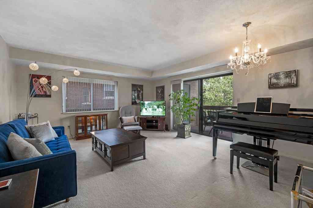 Condo For Rent - 41 Centre St #305<br/> Brookline, MA 02446