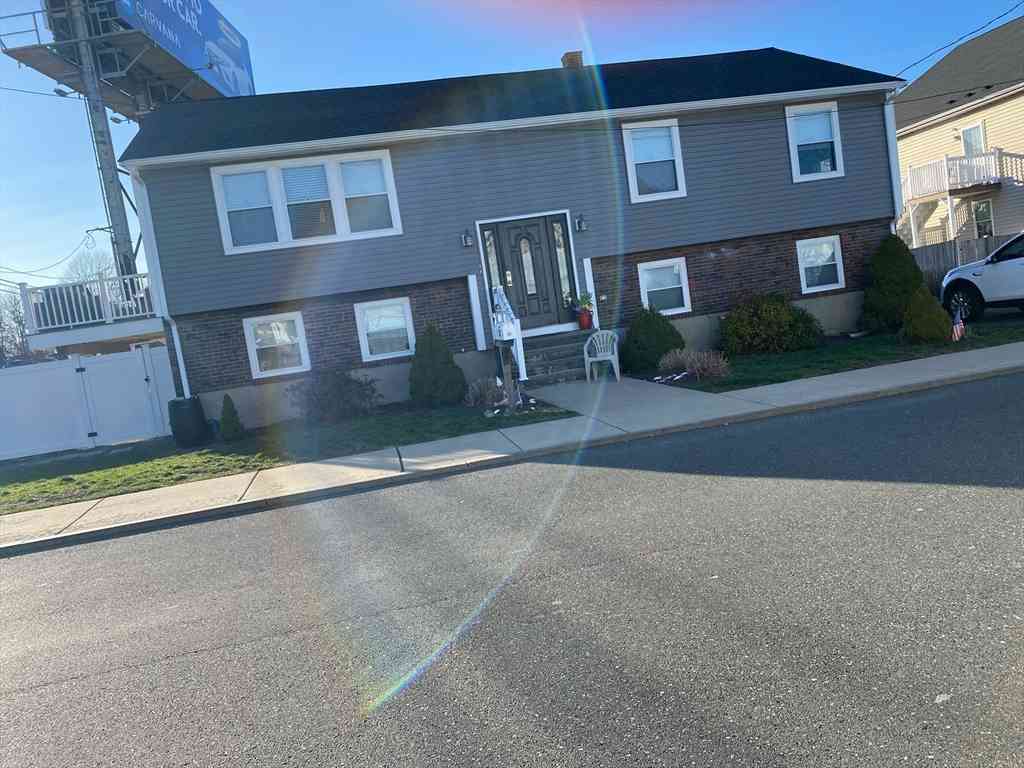 Apartment For Rent - 60 Cecillian Avenue #B<br/> Revere, MA 02151