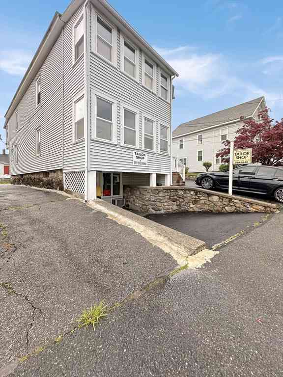 Apartment For Rent - 65 Lowell Street #2<br/> Methuen, MA 01844