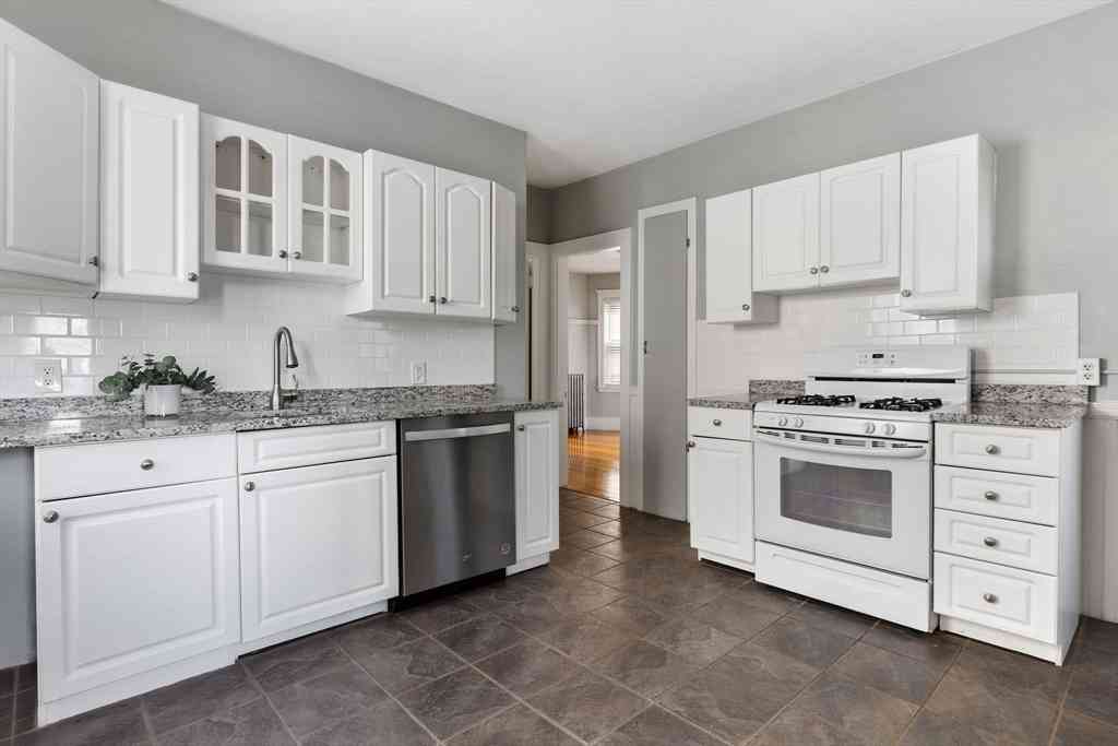 Apartment For Rent - 148 Minot Street #2<br/> Boston, MA 02122