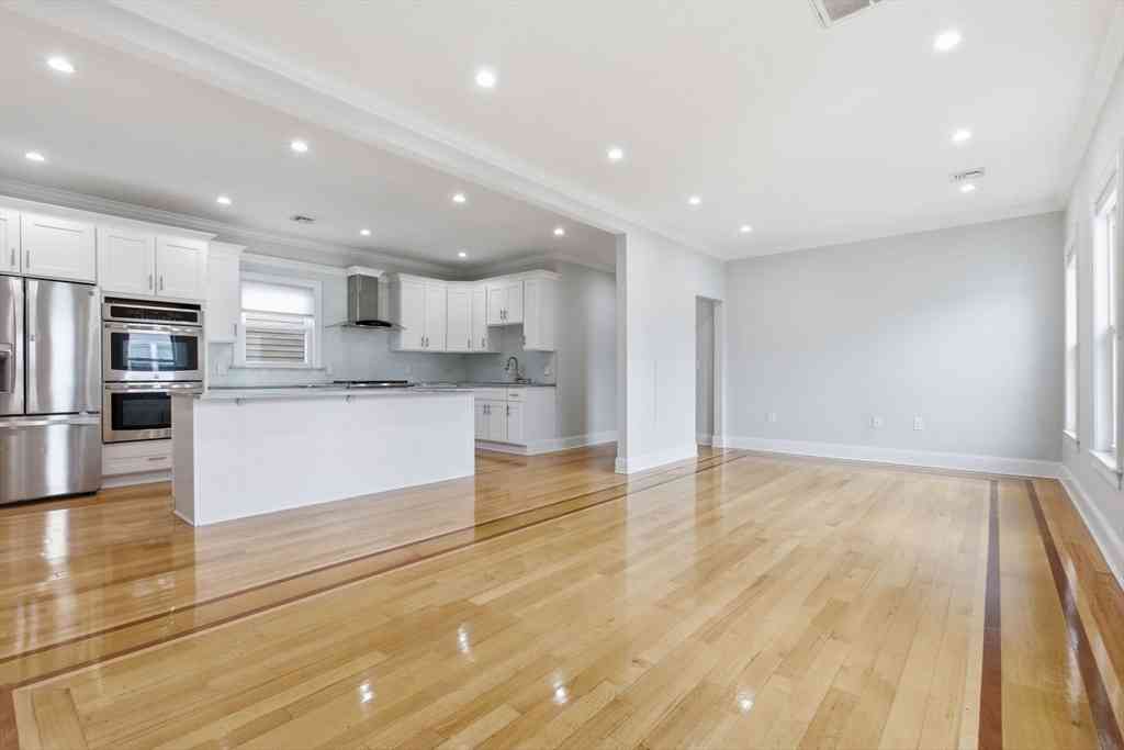 Condo For Rent - 27-29 Lyon Street #3<br/> Boston, MA 02122