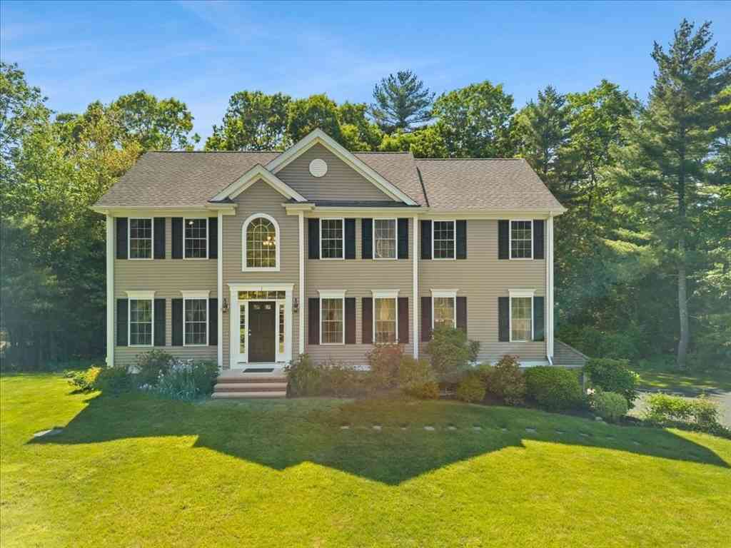 Homes For Sale - 1 Village Rd<br/> Plymouth County, Lakeville, MA 02347
