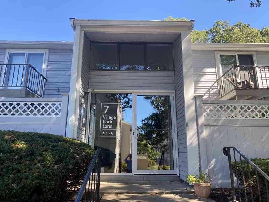 Condo For Rent - 7 Village Rock Lane #5<br/> Natick, MA 01760