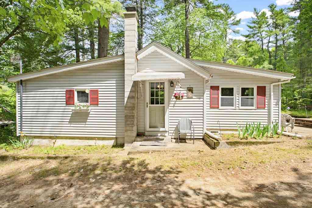 Homes For Sale - 104 Piney Lane<br/> Hampden County, Ludlow, MA 01056