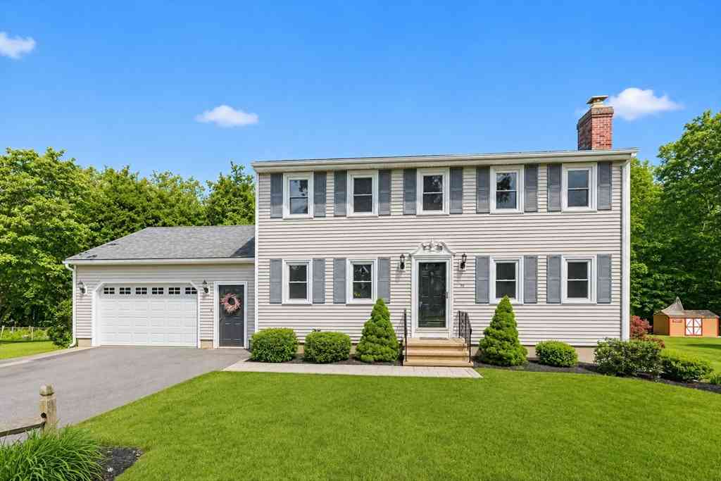 Homes For Sale - 10 Douglas Ave<br/> Methuen, MA 01844