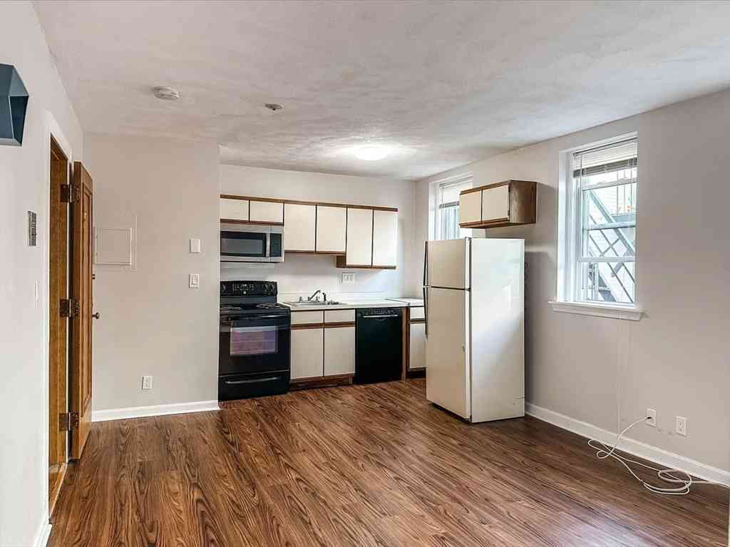 Condo For Rent - 88 Gordon St. #302<br/> Boston, MA 02135