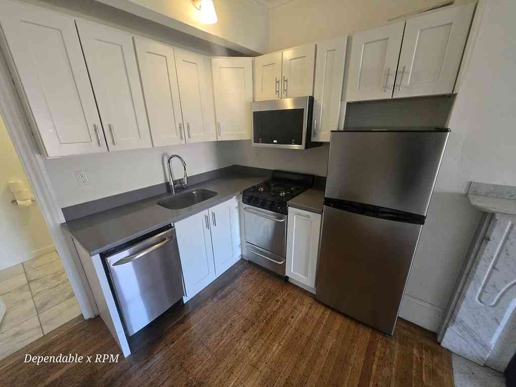 Condo For Rent - 86 Charles St #10<br/> Boston, MA 02114