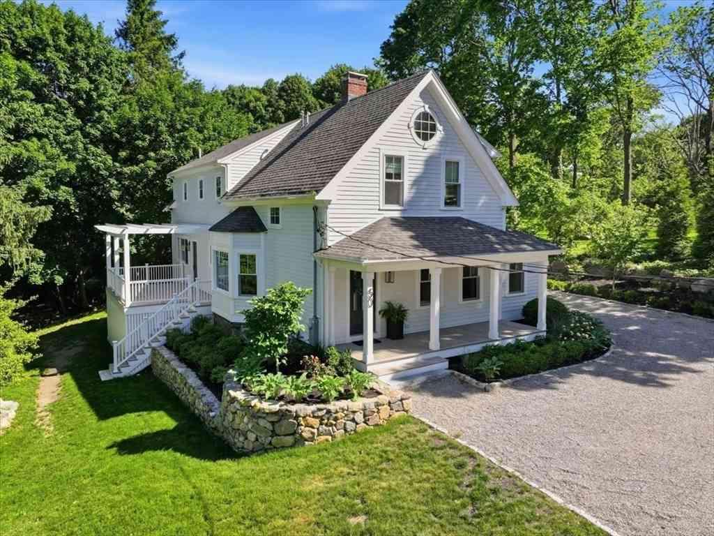 Homes For Sale - 50 Pond Street<br/> Cohasset, MA 02025