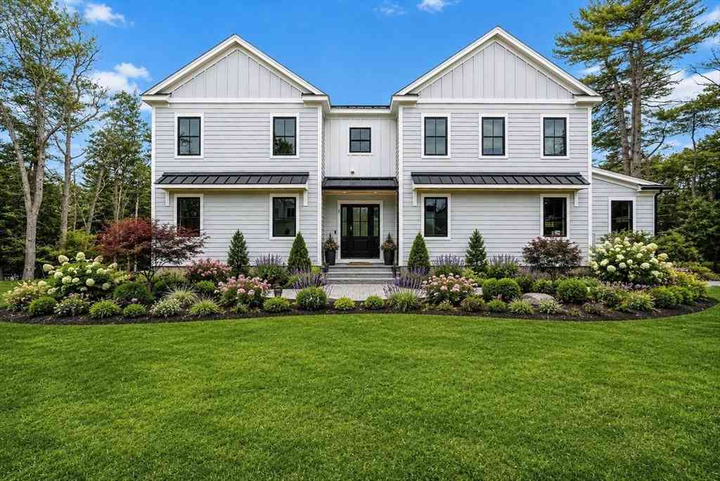 Homes For Sale - 1 Ledge Brook Drive<br/> Northborough, MA 01532