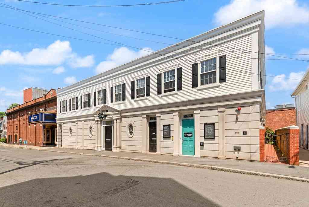 Homes For Rent - 7-11 Wallis St<br/> Beverly, MA 01915