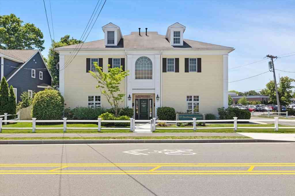 Apartment For Rent - 57 Dedham Ave #201<br/> Needham, MA 02492
