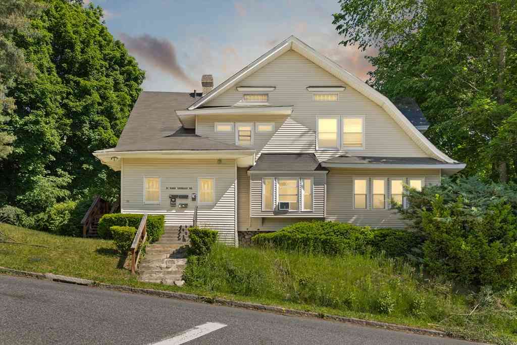Condo For Sale - 71 Park Terrace Rd #5<br/> Worcester, MA 01604