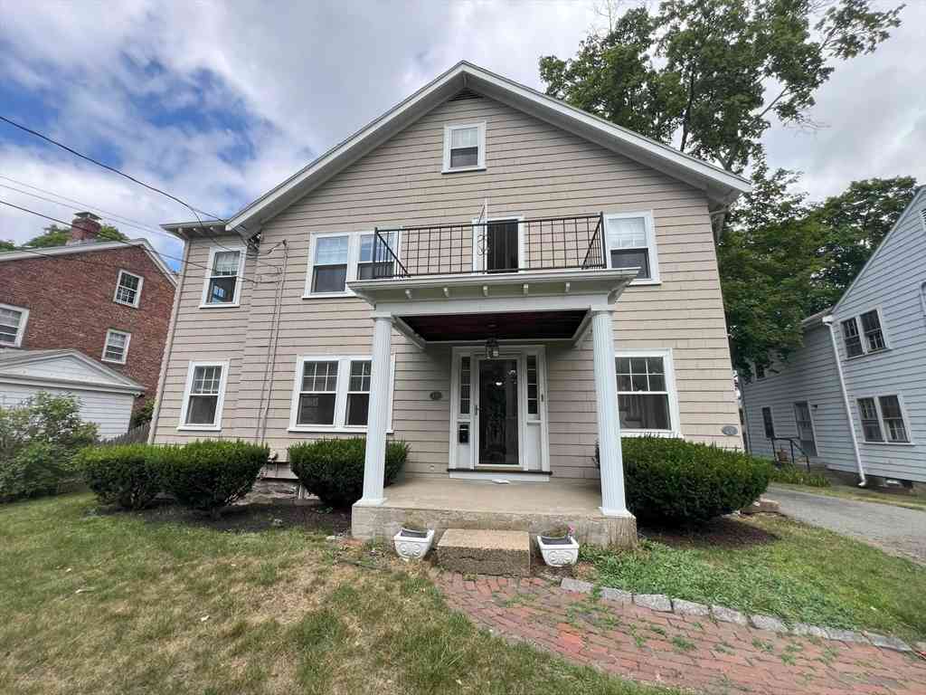 Homes For Rent - 19 Maple St #19<br/> Newton, MA 02466