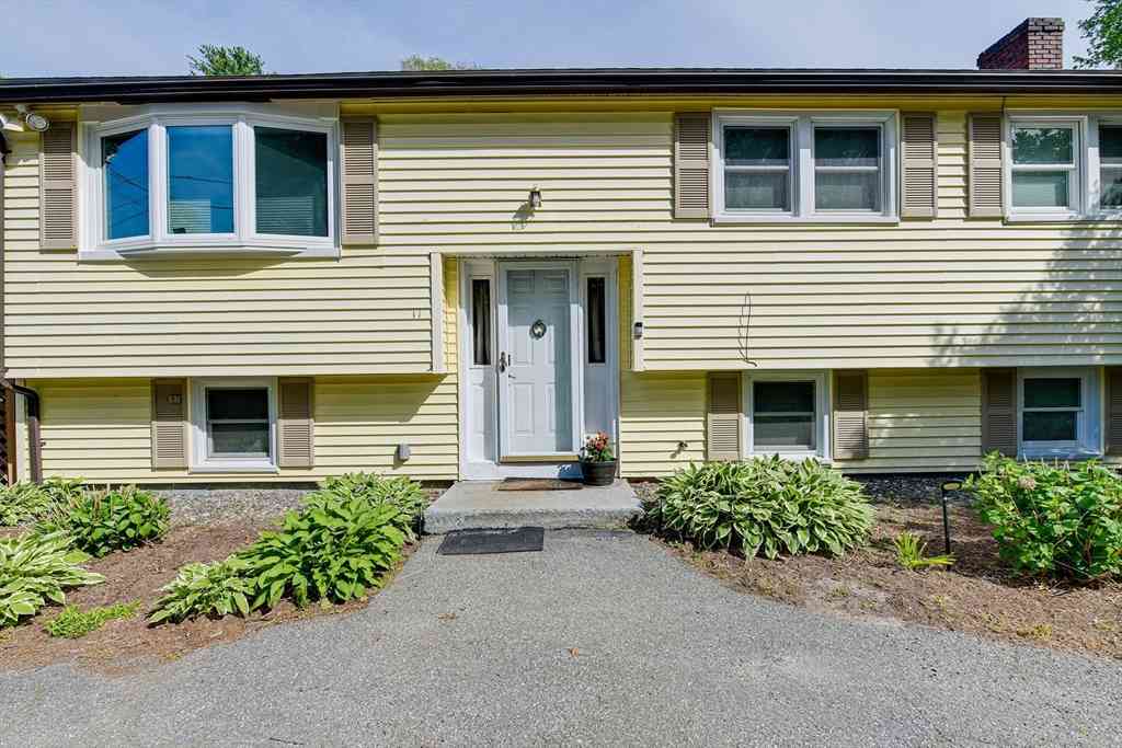 Homes For Sale - 11 Topliff St<br/> Billerica, MA 01821