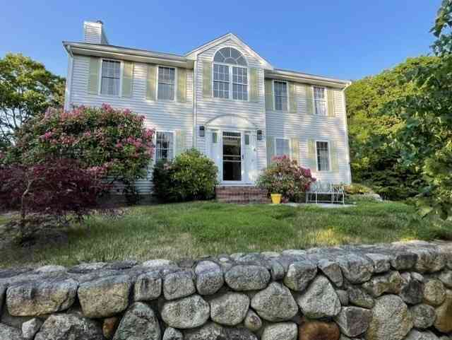 Homes For Sale - 4 Kimba Ln<br/> Bourne, MA 02562