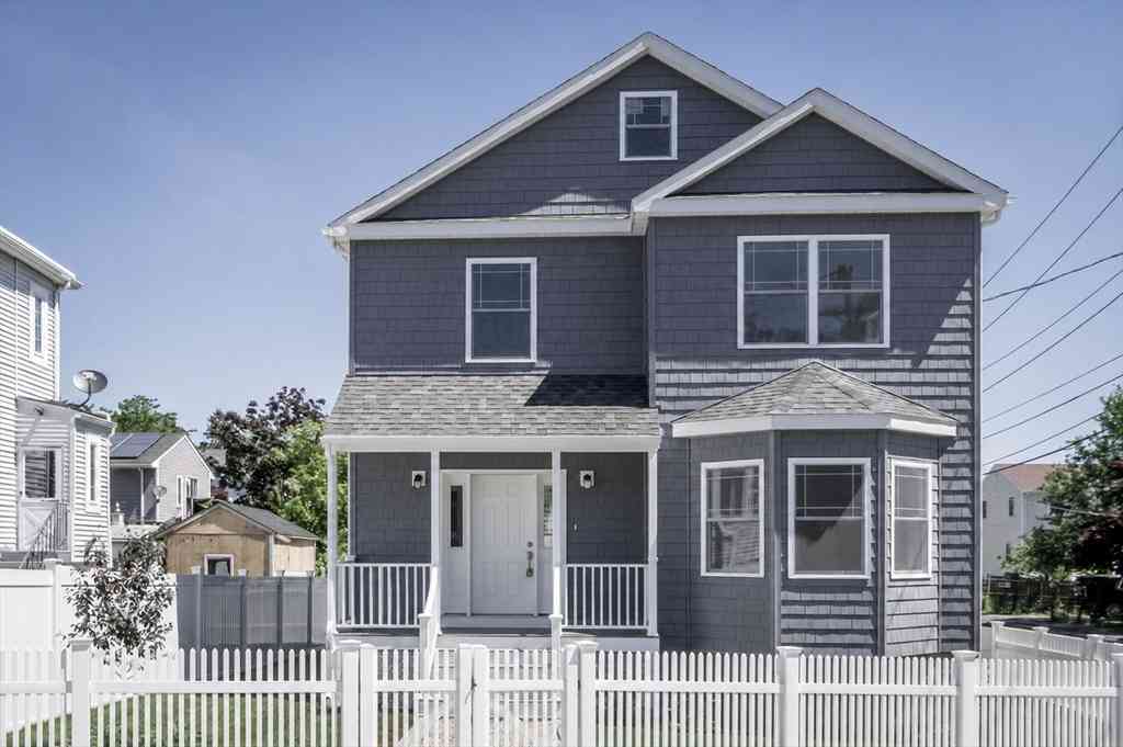 Homes For Sale - 36 Floyd St<br/> Revere, MA 02151