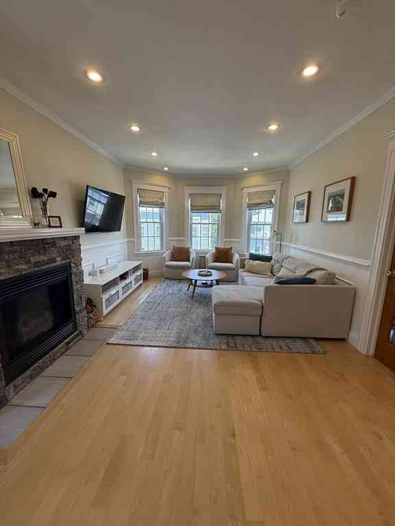Condo For Rent - 31 Mt Vernon St #3<br/> Boston, MA 02125