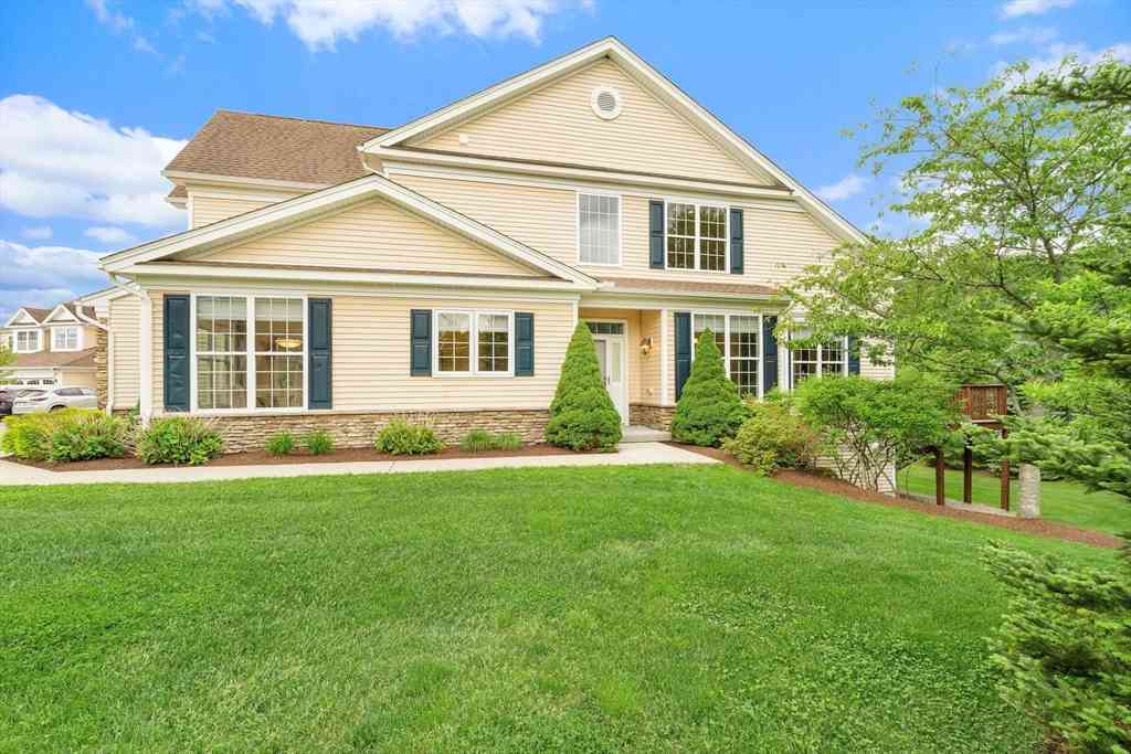 Condo For Sale - 1 Avebury #31<br/> Marlborough, MA 01752