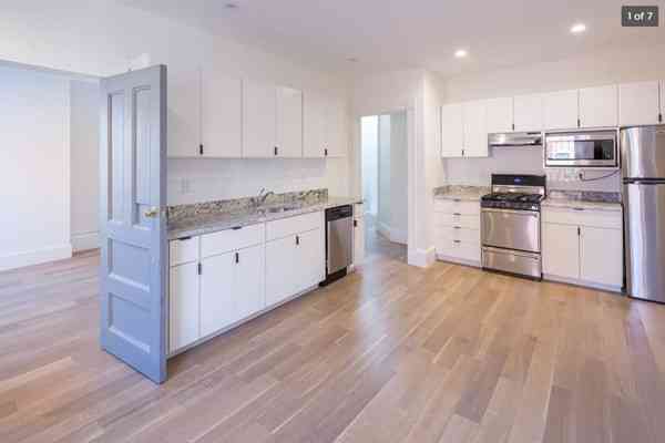 Apartment For Rent - 301 Newbury #11<br/> Boston, MA 02115