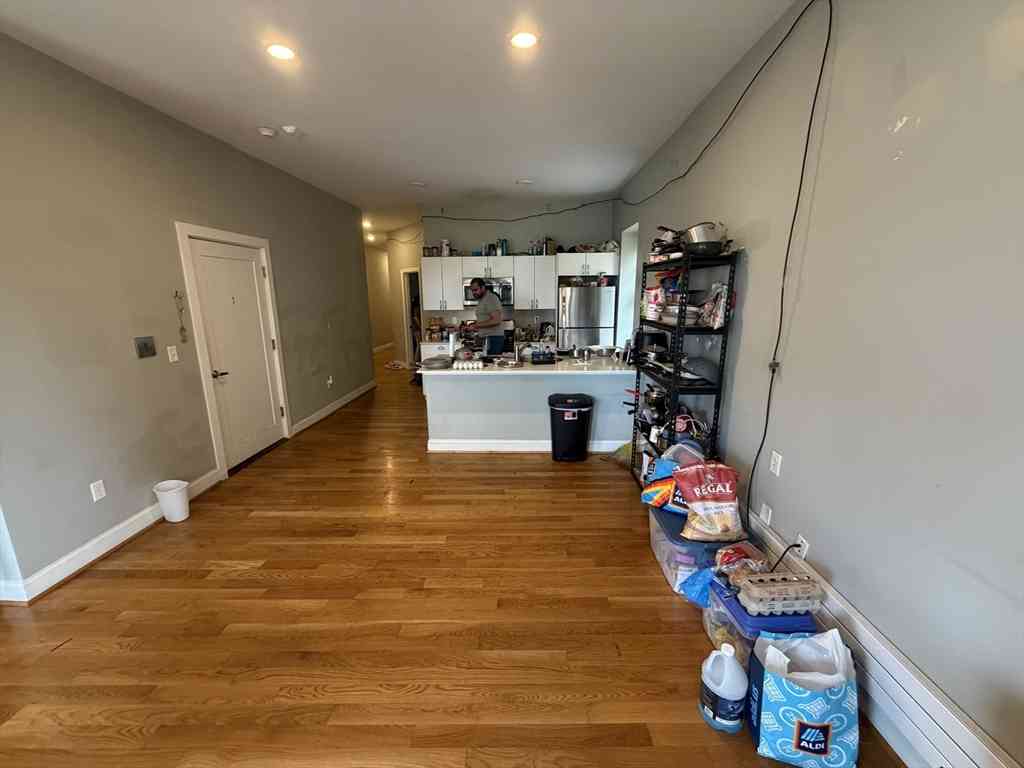 Apartment For Rent - 301-305 Dudley #3<br/> Boston, MA 02119