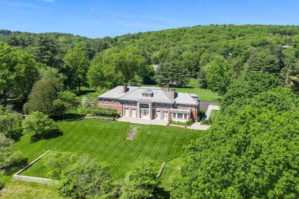 Homes For Sale - 15 Farm Street<br/> Norfolk County, Dover, MA 02030