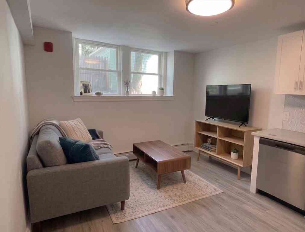 Apartment For Rent - 233 Lafayette Street #24<br/> Salem, MA 01970