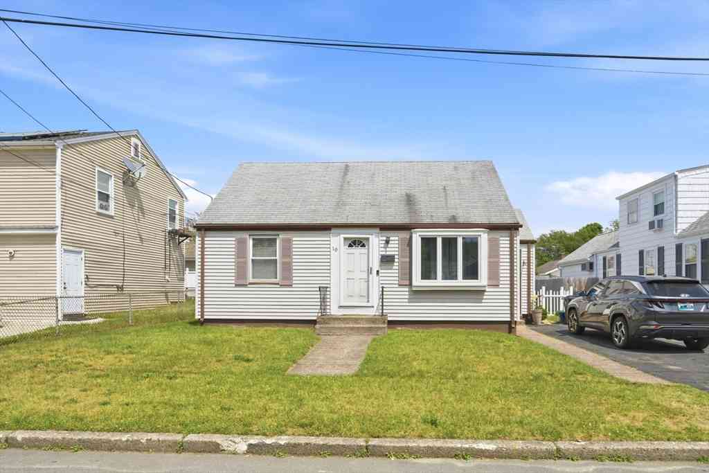 Homes For Sale - 10 Jones Ave<br/> Providence County, Pawtucket, RI 02861