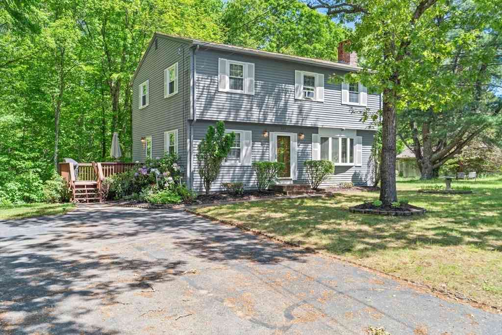 Homes For Sale - 224 Perryville Rd<br/> Rehoboth, MA 02769