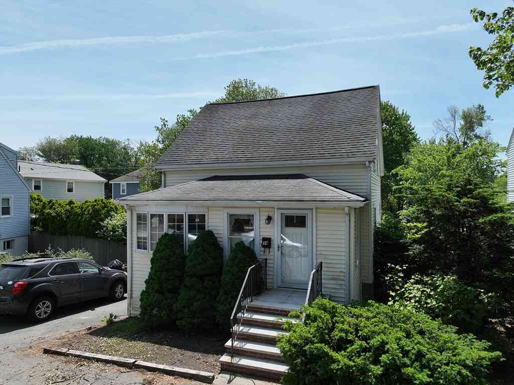 Homes For Sale - 34 Trenton<br/> Dedham, MA 02026