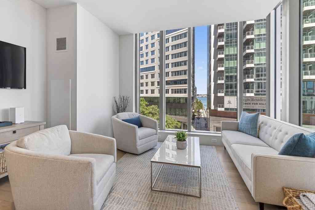 Condo For Rent - 133 Seaport #510<br/> Boston, MA 02210