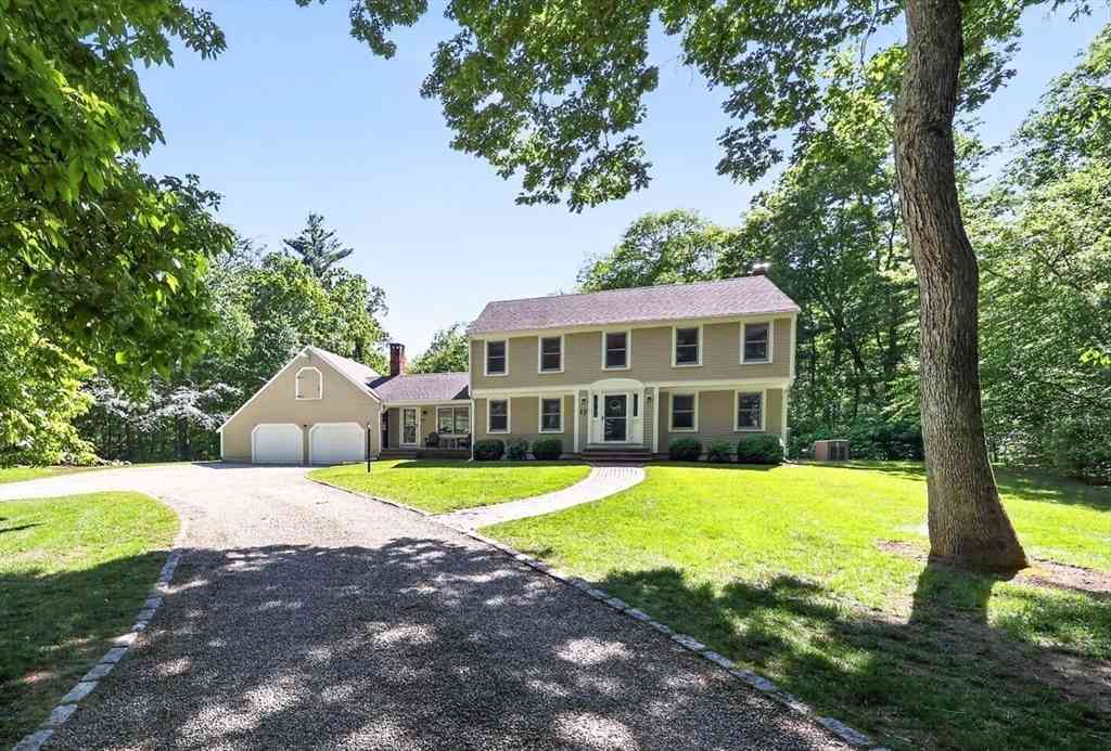 Homes For Sale - 17 Woods Rd<br/> Norwell, MA 02061