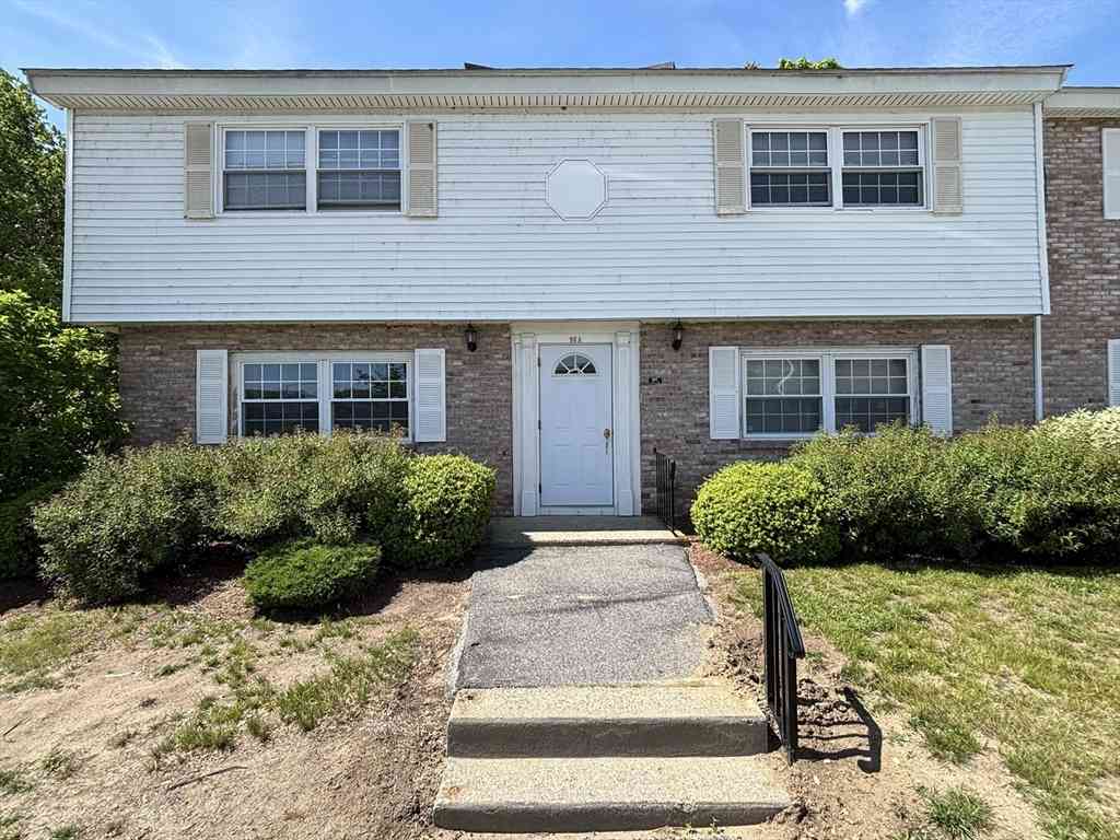 Condo For Sale - 90 Washington Park Dr #1<br/> Andover, MA 01810