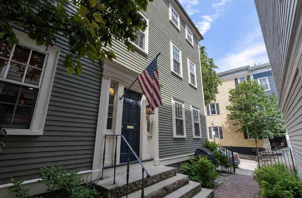 Condo For Sale - 16 Cordis St #16<br/> Boston, MA 02129