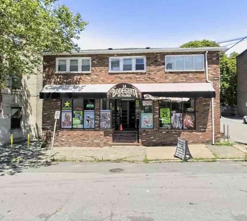 Apartment For Rent - 34 Boston St #2<br/> Salem, MA 01970