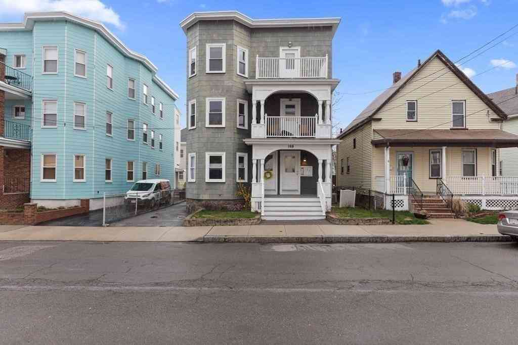 Condo For Rent - 169 Sheridan Ave #3<br/> Medford, MA 02155