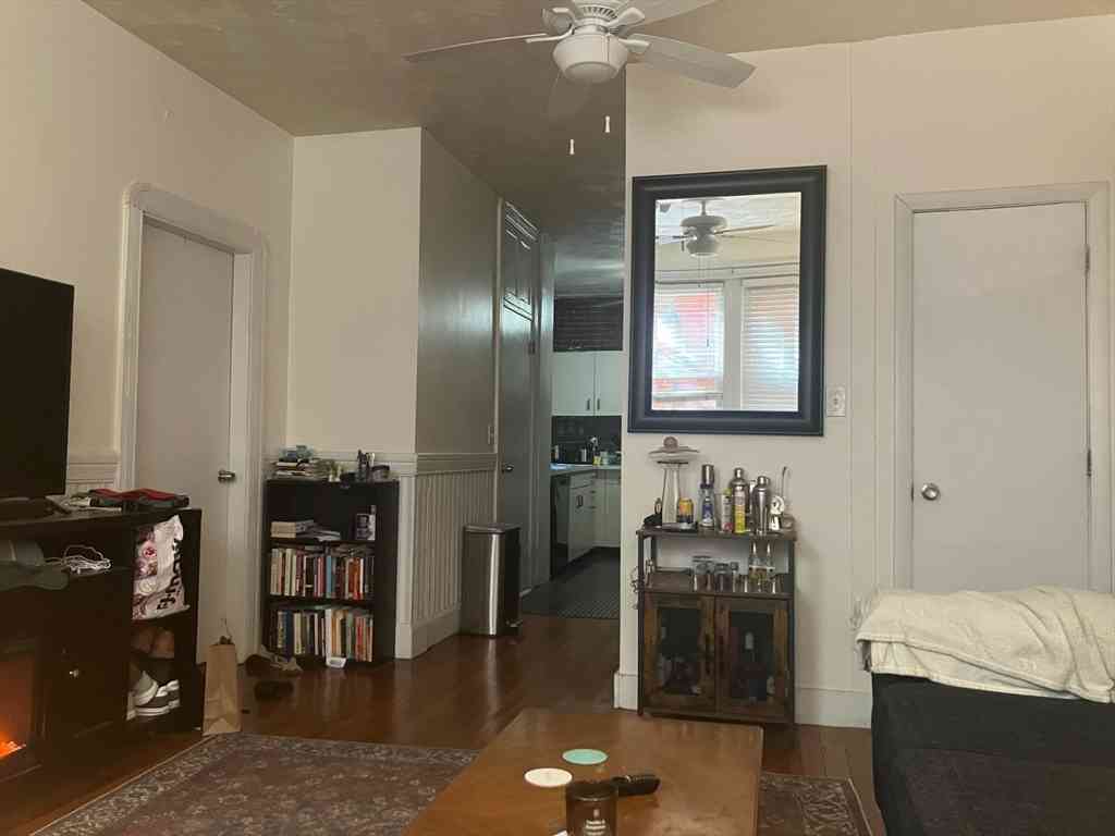 Condo For Rent - 7 Unity Street #4<br/> Boston, MA 02113