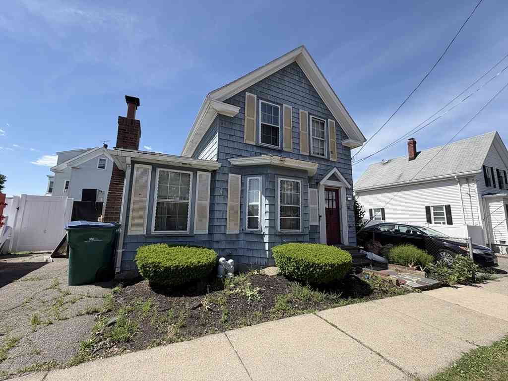 Homes For Sale - 26 Glenwood St<br/> Lynn, MA 01902