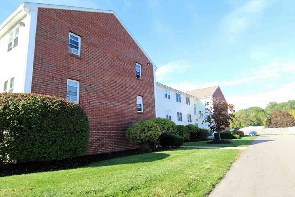 Condo For Rent - 641R South Washington #11<br/> North Attleboro, MA 02760