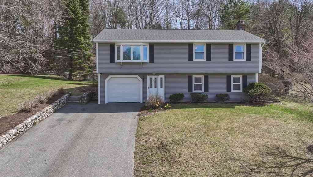 Homes For Rent - 7 Briarwood Rd<br/> Woburn, MA 01801