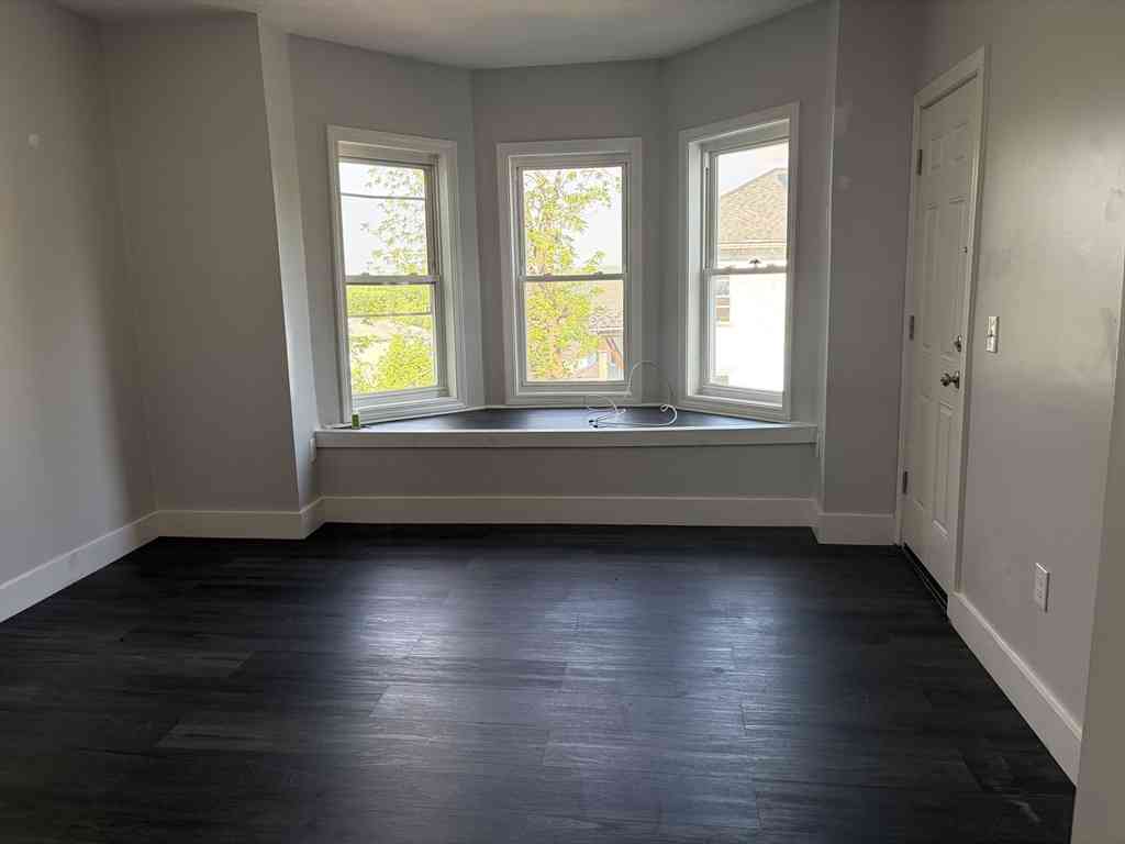 Apartment For Rent - 19 Rodney Street #2<br/> Worcester, MA 01605