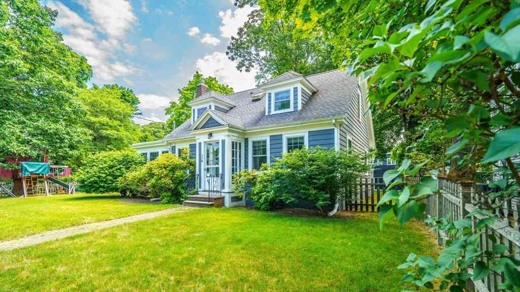 Homes For Rent - 176 Parker #0000<br/> Newton, MA 02459